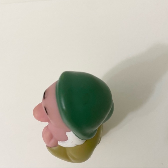 VTG Disney Snow White & Seven Dwarfs Sleepy 5" Rubber/Plastic Figure - Picture 13 of 13